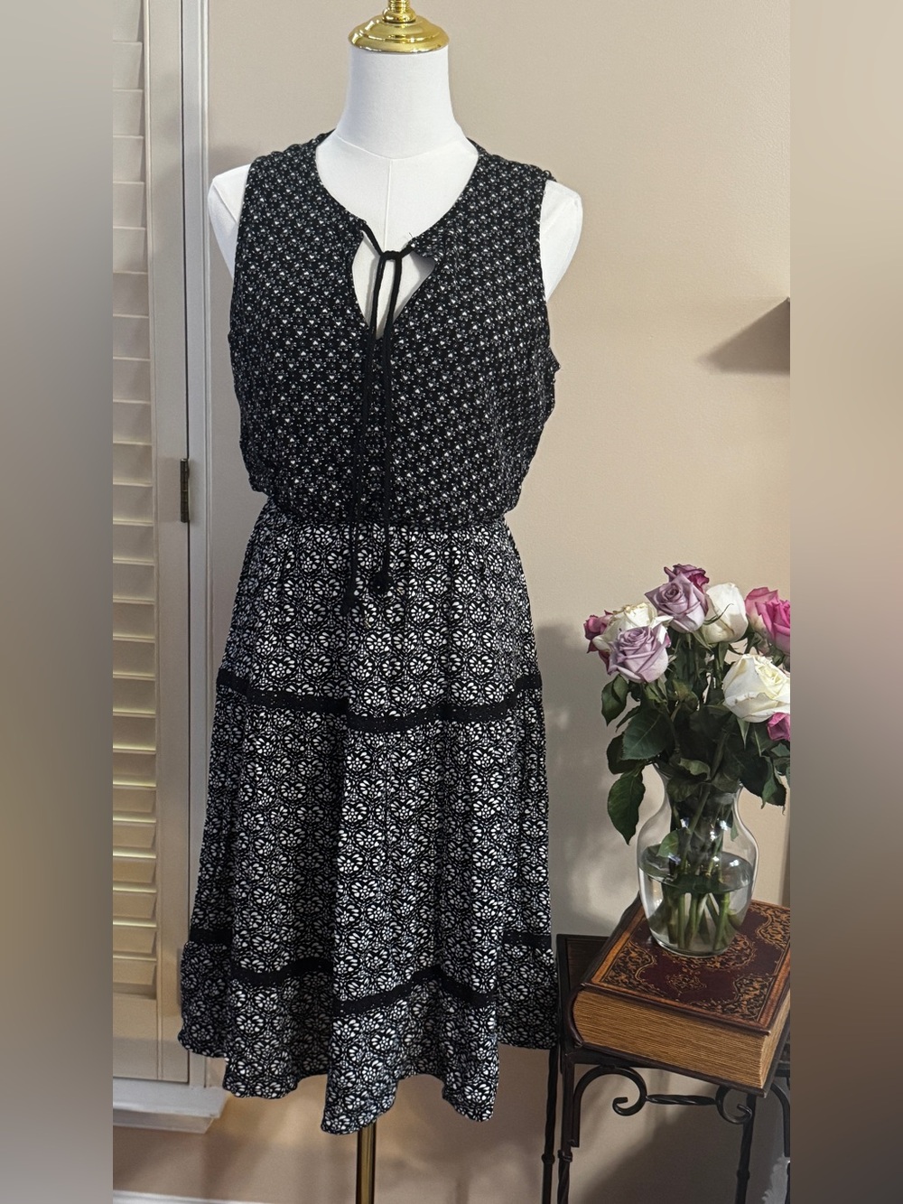 LC Lauren Conrad Black and White Floral Sleeveless Midi Dress